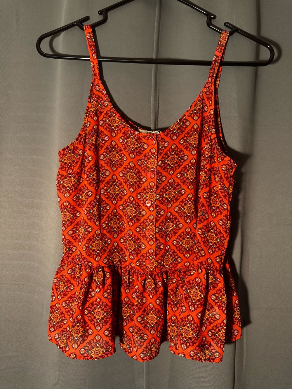 Arizona Jean Company Red Printed Spaghetti Strap Peplum Tank